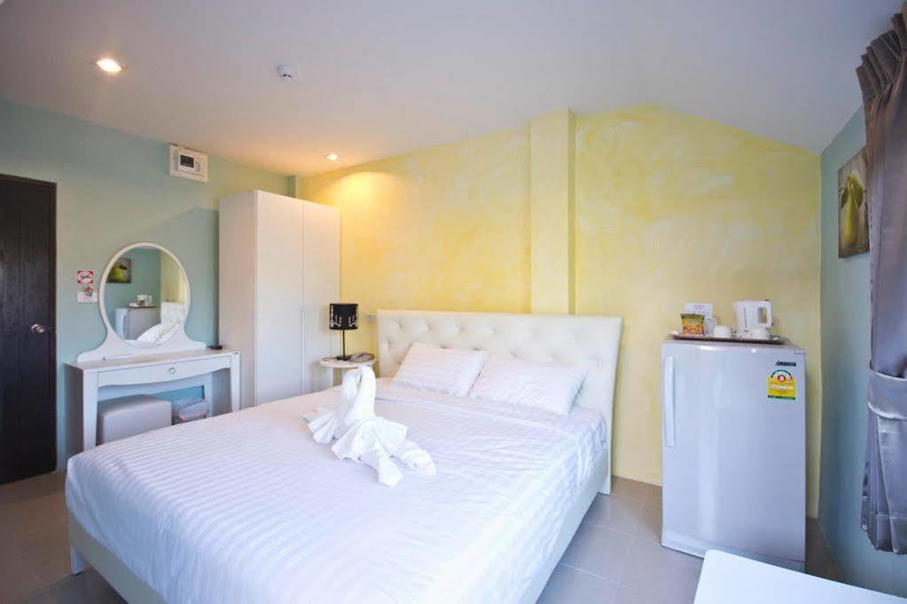 Oyo 345 The Click Guesthouse At Chalong Phuket Exterior foto
